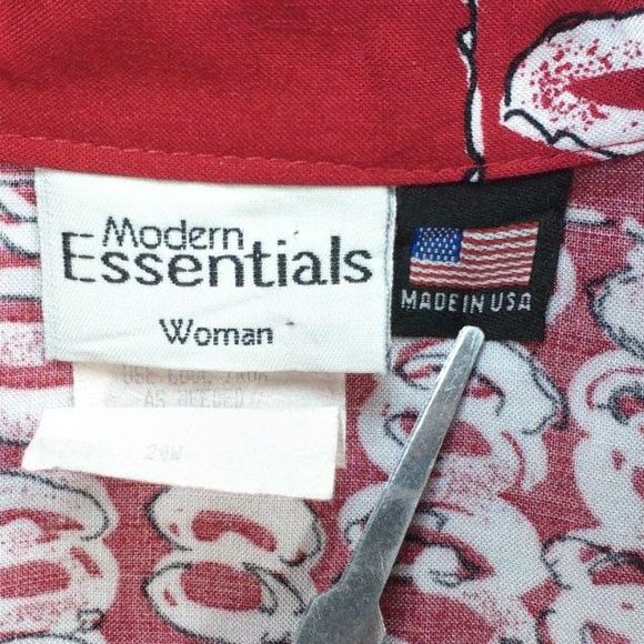 Modern Essentials Woman Hawaiian Shirt, Red, Size 20W, Made in U.S.A. - Picture 4 of 4